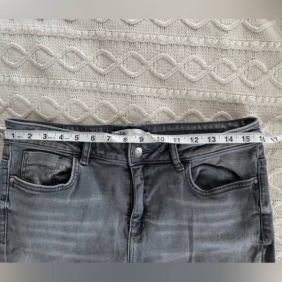 Zara Designer, Gray, Distressed Jeans Women’s Size 10 - Picture 12 of 16